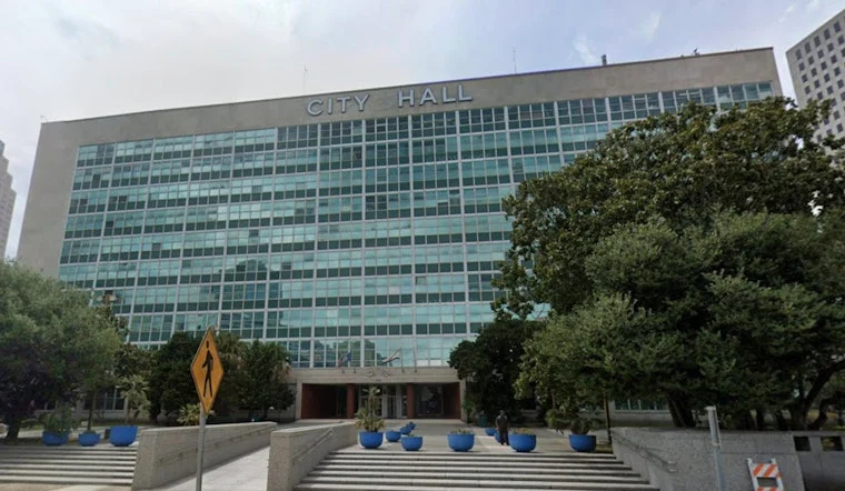 Google street view of the New Orleans City Hall building's patio.